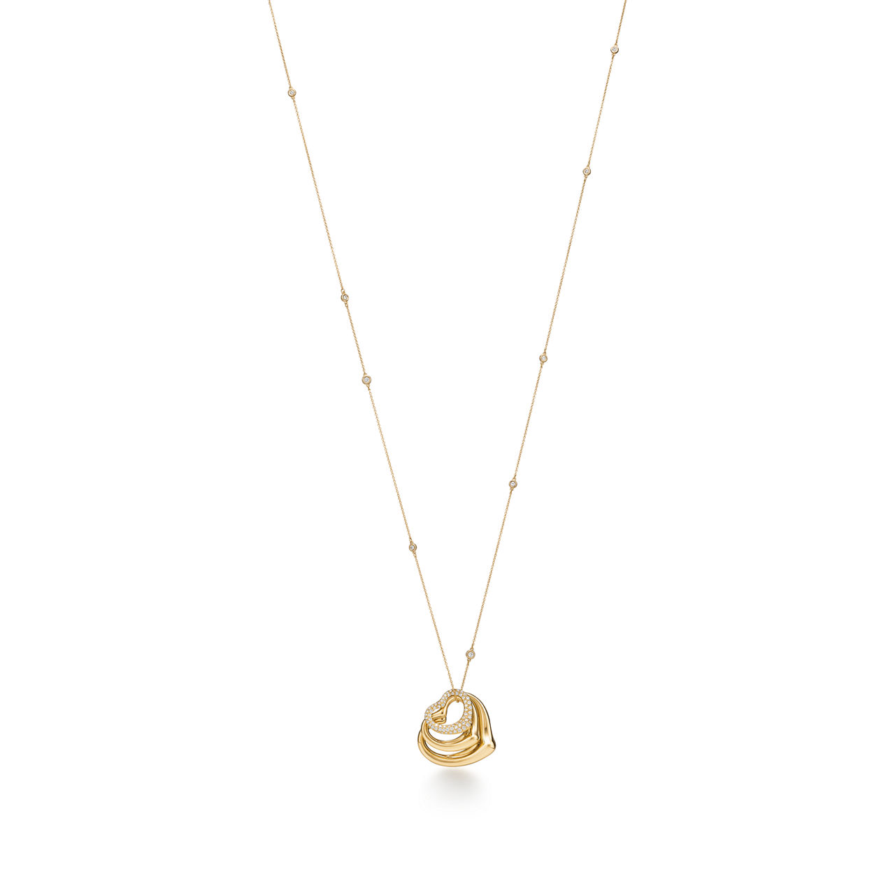 Elsa Peretti®:Open Heart and Diamonds by the Yard® Pendant in Yellow Gold image number 0