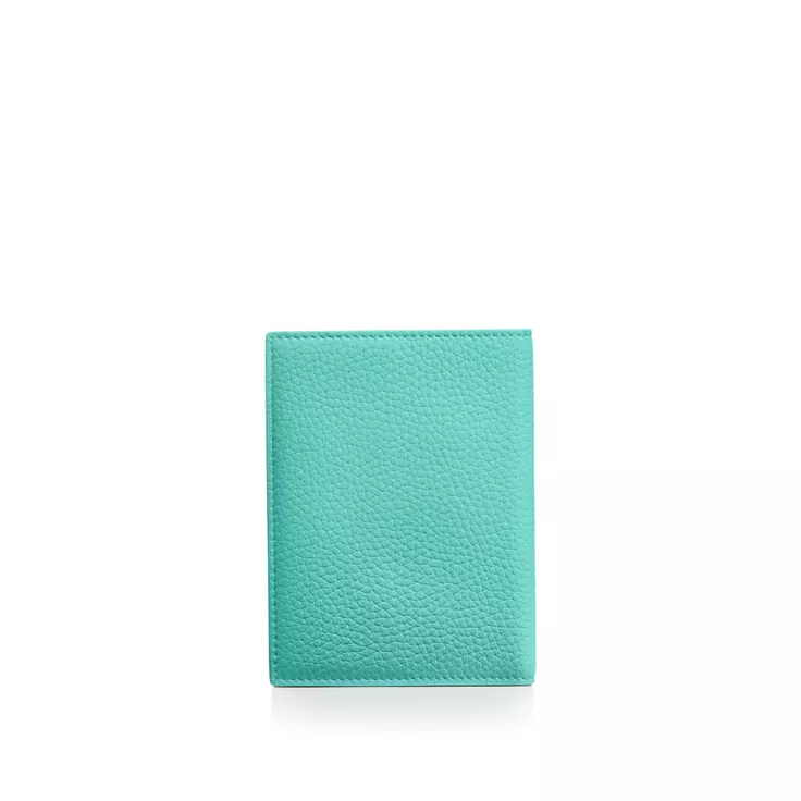 Return to Tiffany™:Passport Cover in Tiffany Blue® Leather, 2