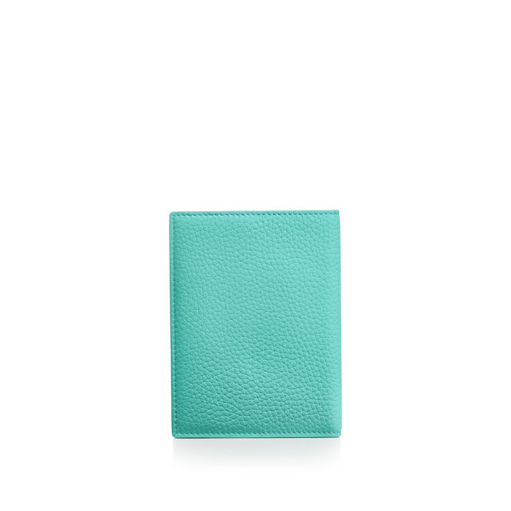 Collezione Return to Tiffany™:Custodia per passaporto in pelle Tiffany Blue® numero immagine 2