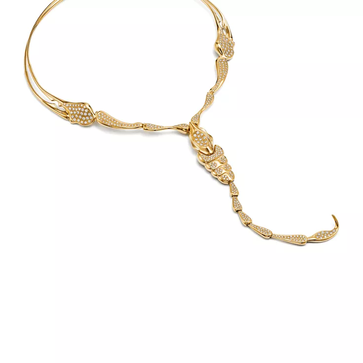 Elsa Peretti®:Scorpion Necklace in Yellow Gold with Pavé Diamonds, 4