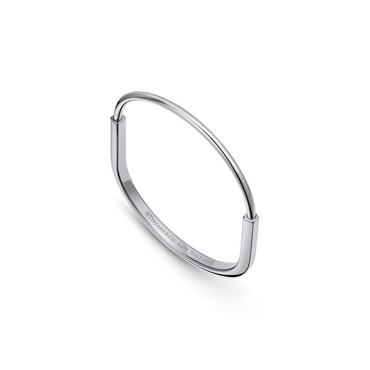 Tiffany Lock:Narrow Bangle in White Gold image number 5