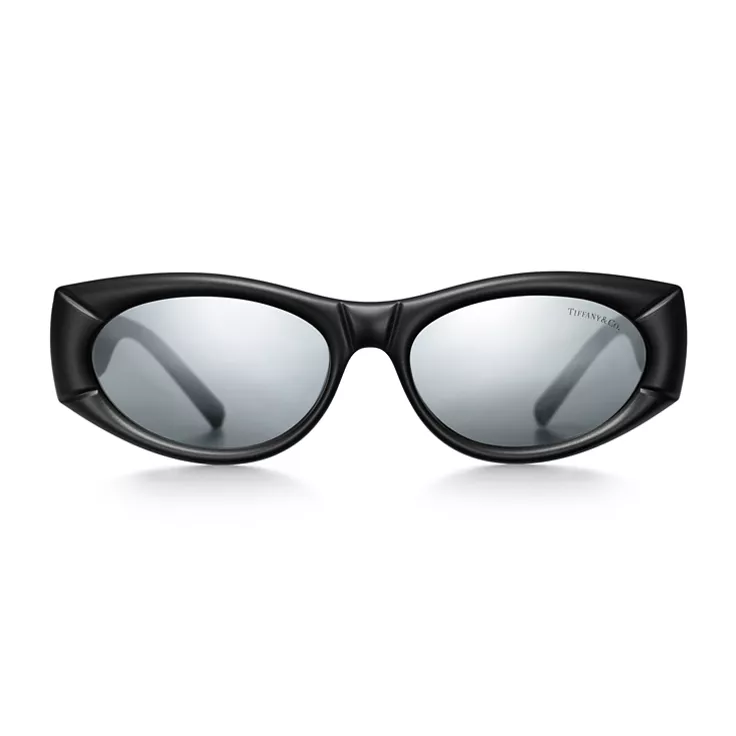 Return to Tiffany:Gafas de sol en acetato negro con cristales de espejo grises, 1