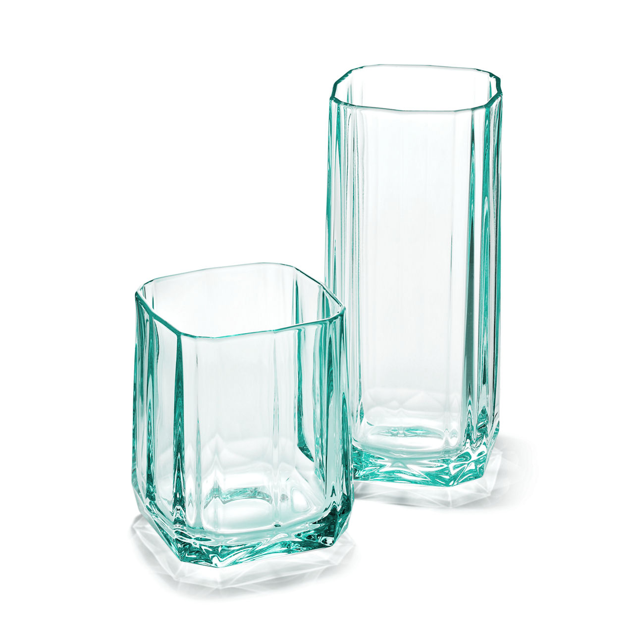 Vaso largo de cristal color Tiffany Blue®