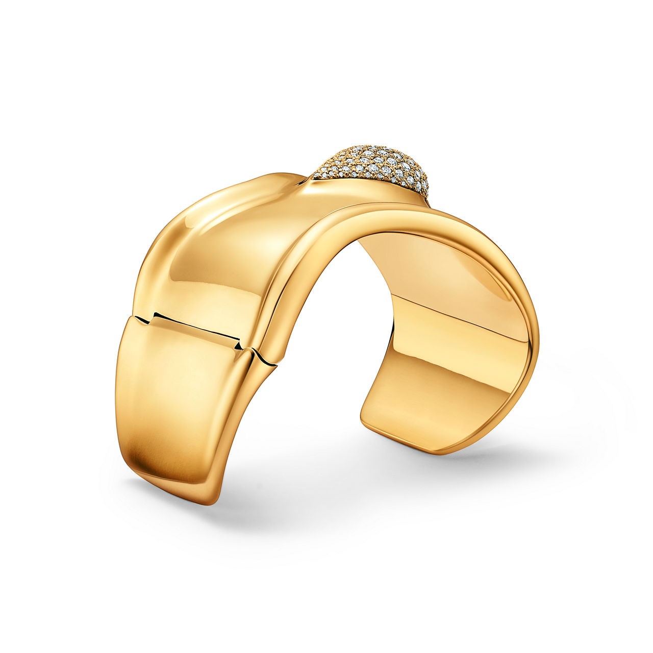 Elsa Peretti®:Bone Cuff in Yellow Gold with Pavé Diamonds, 61 mm