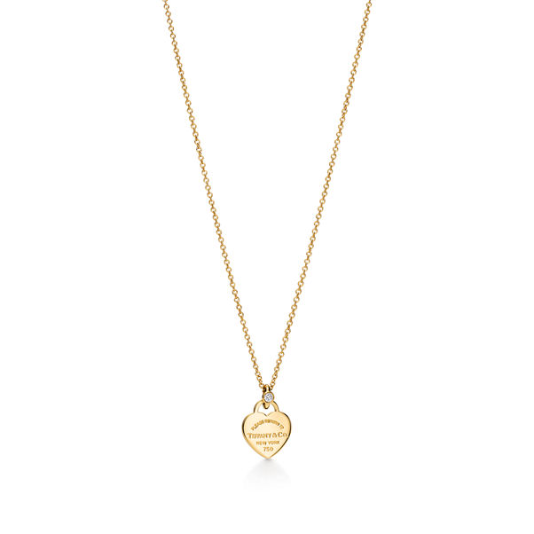 Return to Tiffany™:Mini Heart Tag Pendant in Yellow Gold with a Diamond