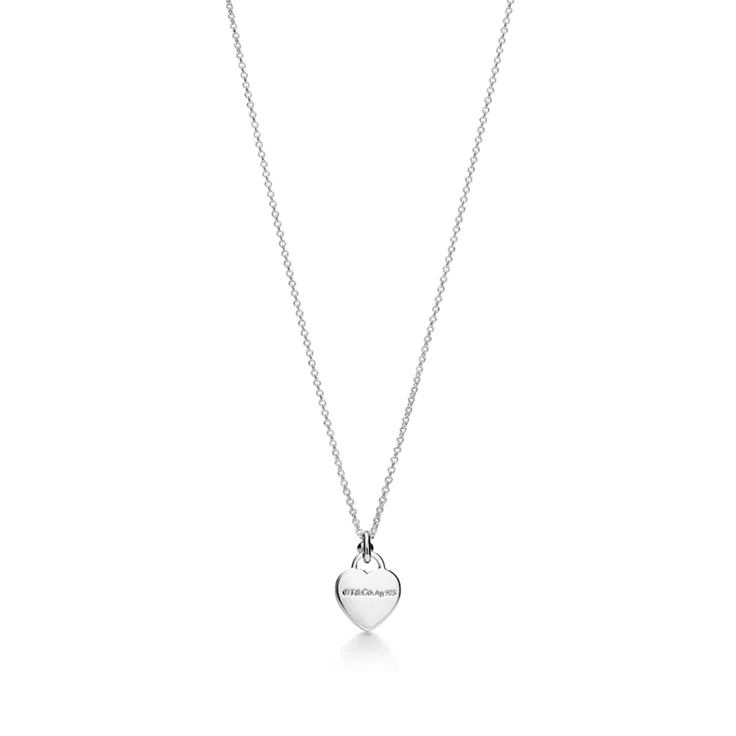 Return to Tiffany®:Mini Heart Tag Pendant in Sterling Silver with a Diamond, 4