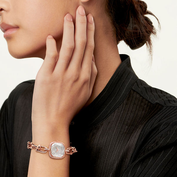 Tiffany HardWear:Uhr in Roségold mit einem Pavé-Diamant-Zifferblatt