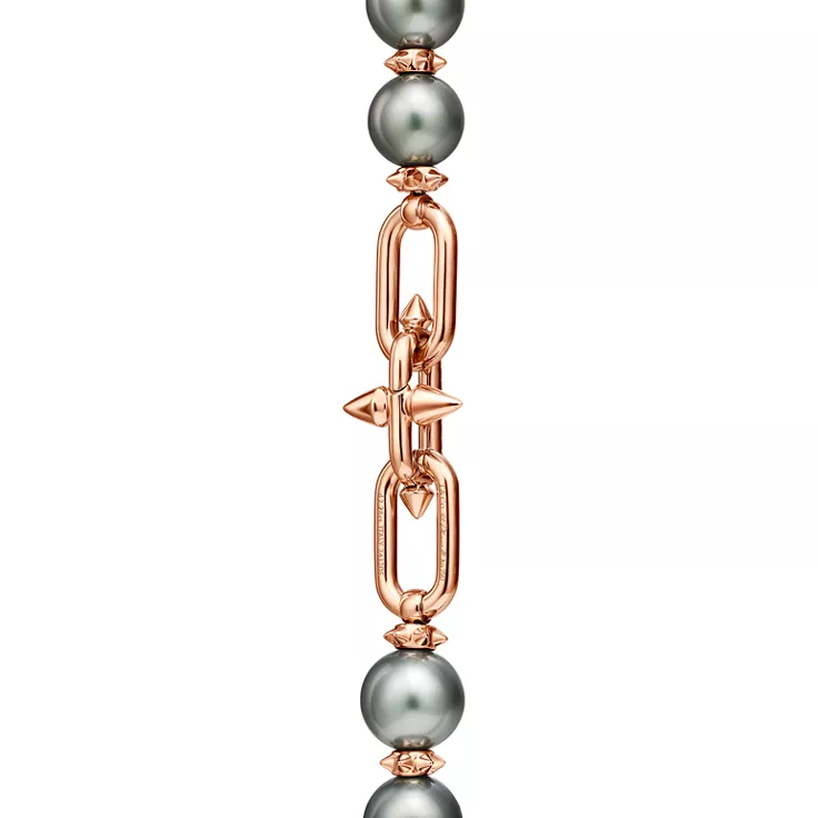 Tiffany Titan by Pharrell Williams:Tahitian Pearl Bracelet in Gold with Diamonds, 4
