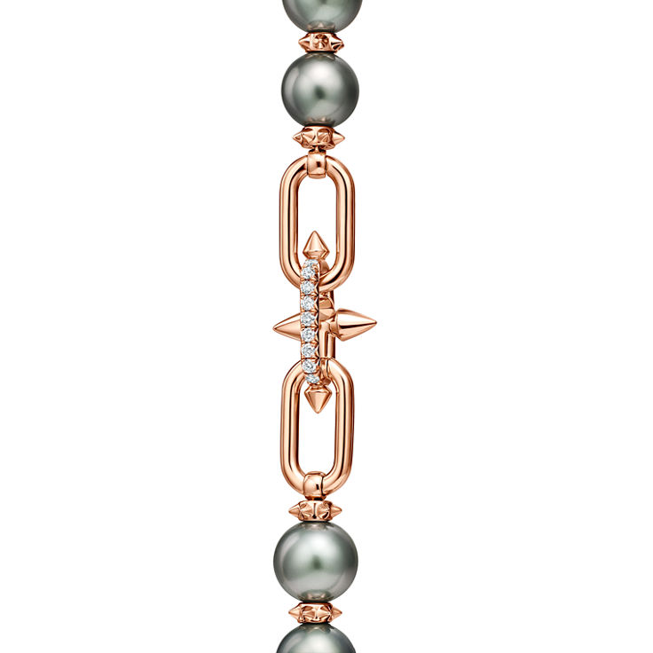 Collezione Tiffany Titan by Pharrell Williams:Bracciale con perle di Tahiti in oro e diamanti numero immagine 5
