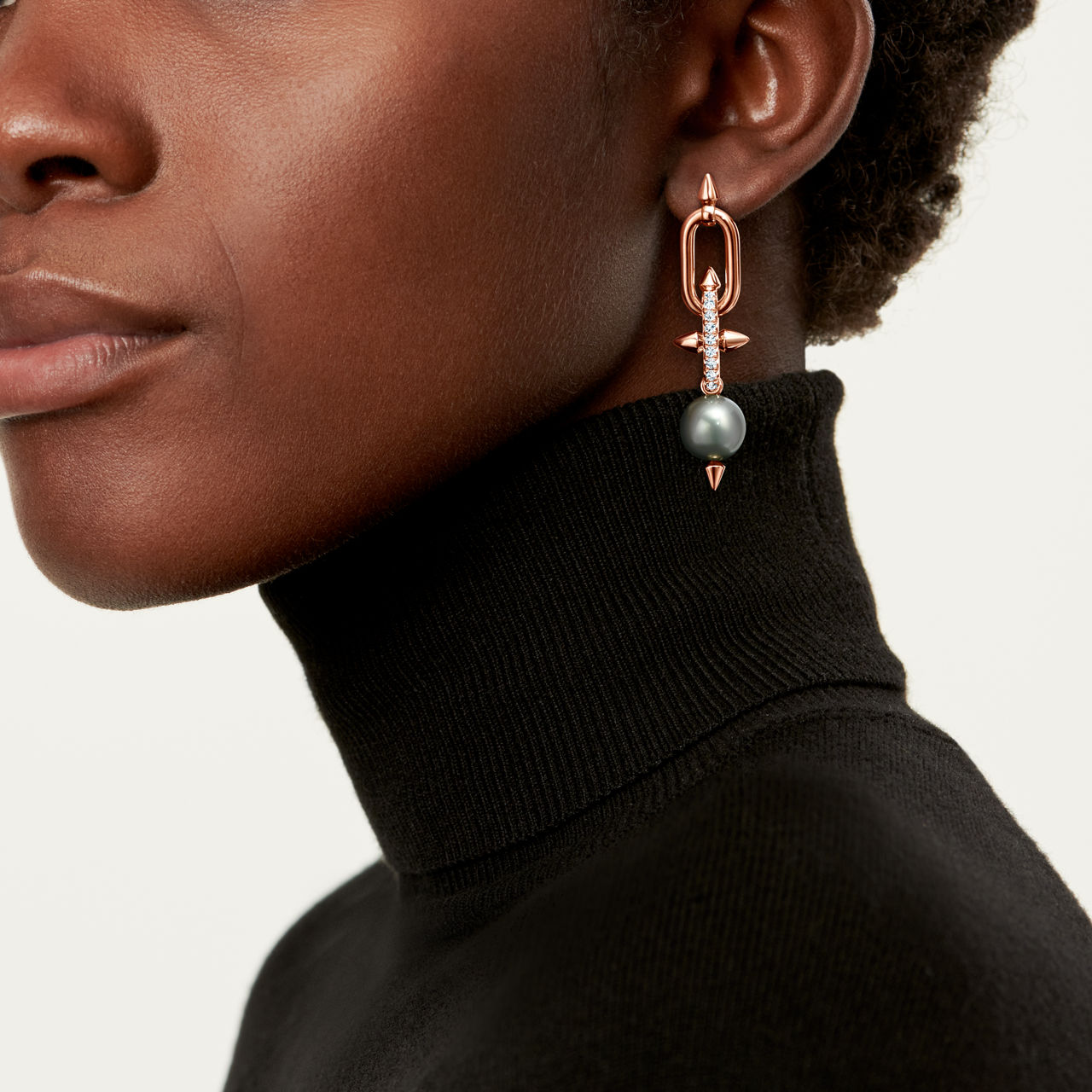 Tahiti-Perlenohrringe in Gold mit Diamanten