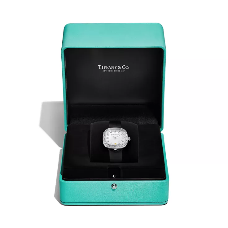 Tiffany Eternity:Reloj en forma coj&iacute;n de 28 mm de oro blanco con diamantes, 4