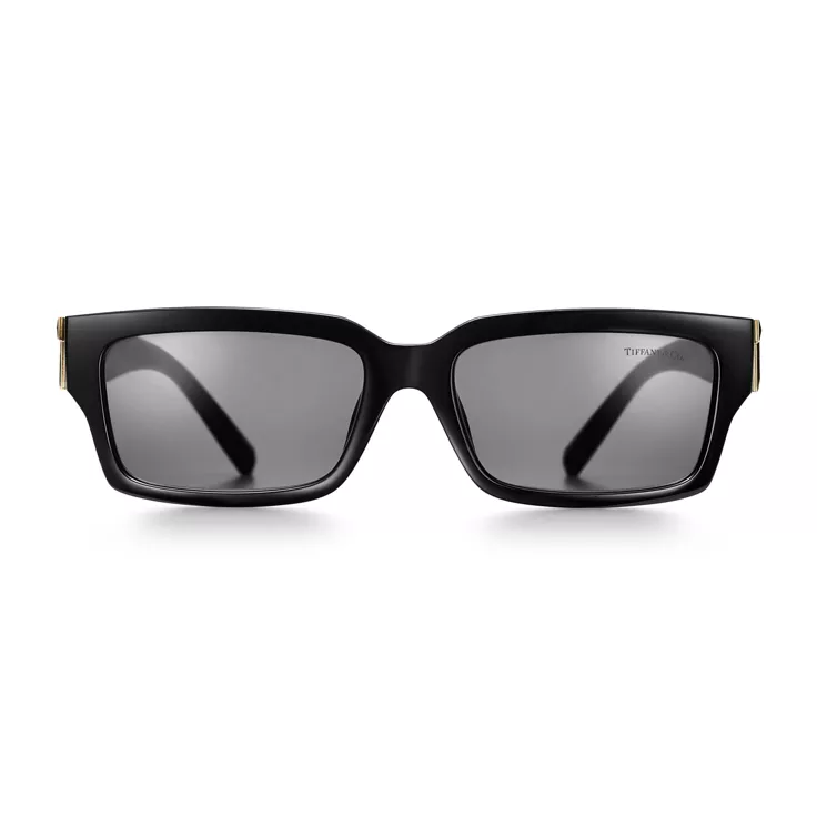 Tiffany T:Sonnenbrille aus schwarzem Acetat mit dunkelgrauen Gläsern, 1