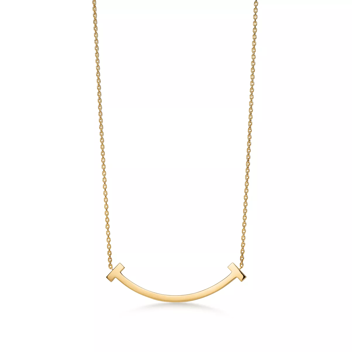 Smile Medium Pendant in Yellow Gold