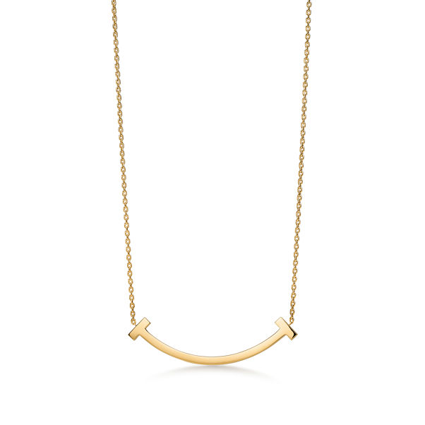 Tiffany T:Smile Medium Pendant in Yellow Gold