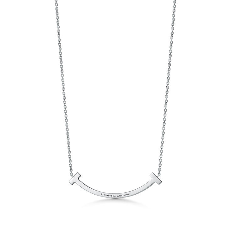 Tiffany T:Smile Medium Pendant in White Gold with Diamonds image number 4