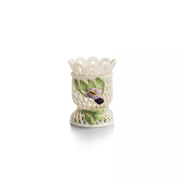 Woven Egg Cup in Porcelain