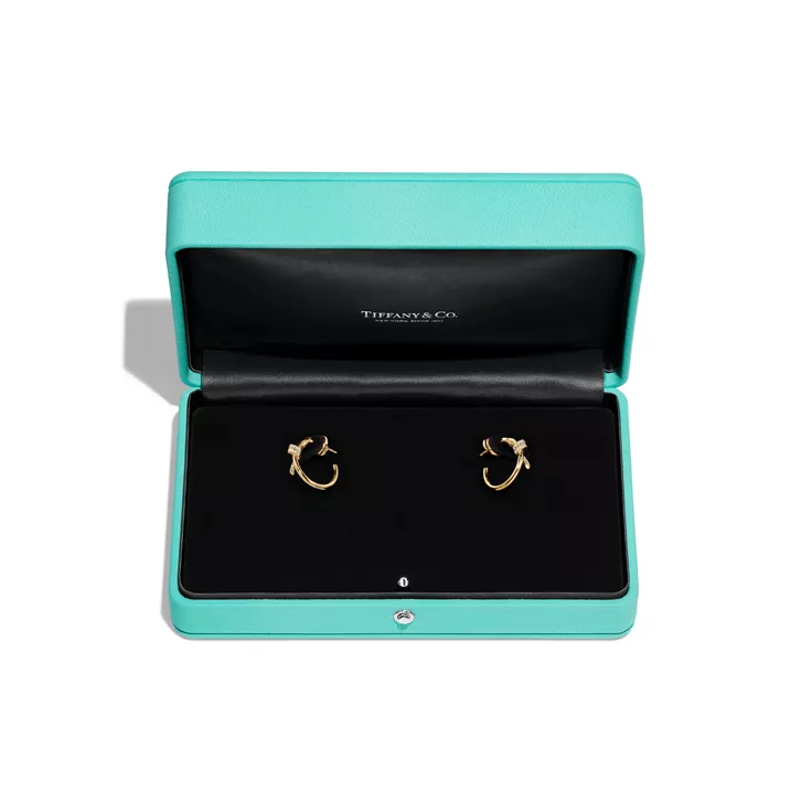 Tiffany Knot:Hoop Earrings in Yellow Gold with Diamonds, 4