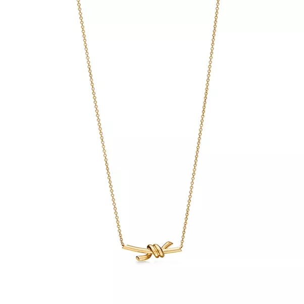 Small Pendant in Yellow Gold