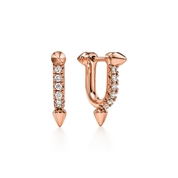 Collezione Tiffany Titan by Pharrell Williams:Orecchini piccoli in oro rosa con diamanti