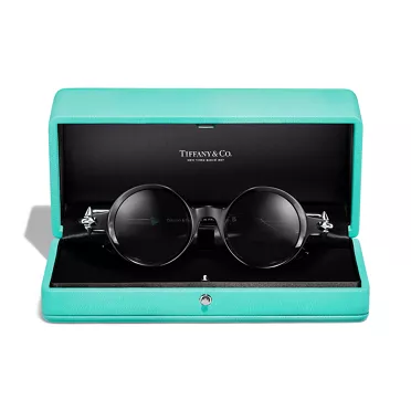 Tiffany Titan by Pharrell Williams:ARCHITECT Sunglasses in Black Acetate, 3