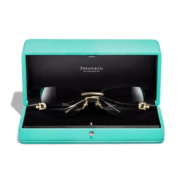 Tiffany HardWear:Sunglasses in Gold-plated Metal with Tiffany Blue&reg; Lenses, 3