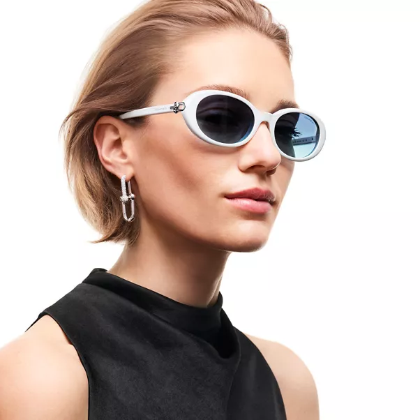 Tiffany HardWear:Sonnenbrille aus wei&szlig;em Acetat, Farbverlauf azurblau