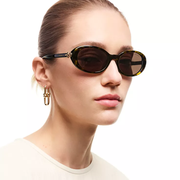 Tiffany HardWear:Sunglasses in Tortoise Acetate with Light Brown Lenses, 1
