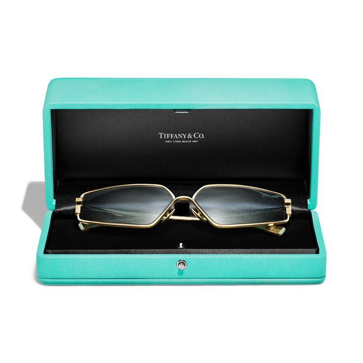 Collezione T by Tiffany:Occhiali da sole in metallo placcato oro con lenti sfumate grigio azzurro numero immagine 4