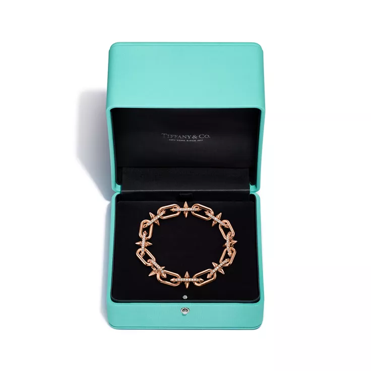 Tiffany Titan by Pharrell Williams:Bracelet in Rose Gold with Diamonds, 4
