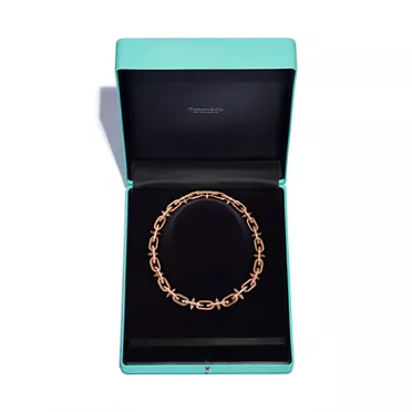 Tiffany Titan by Pharrell Williams:Necklace in Rose Gold with Diamonds, 7