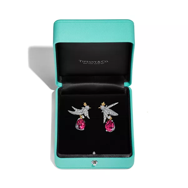 Collezione Bird on a Rock by Tiffany:Orecchini pendenti in platino e oro con rubelliti