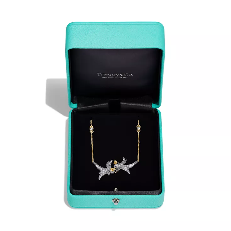 Bird on a Rock by Tiffany:Lovebirds Pendant in Platinum and Gold with Diamonds, 4