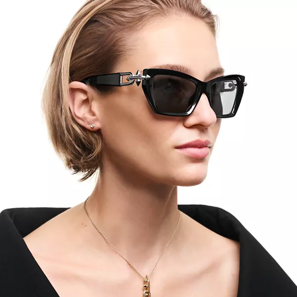 Tiffany Titan by Pharrell Williams:SPEAKER Sunglasses in Black Acetate