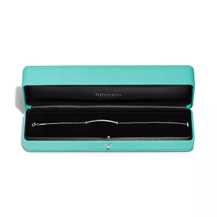 Tiffany T:Smile Small Bracelet in White Gold with Diamonds, 4