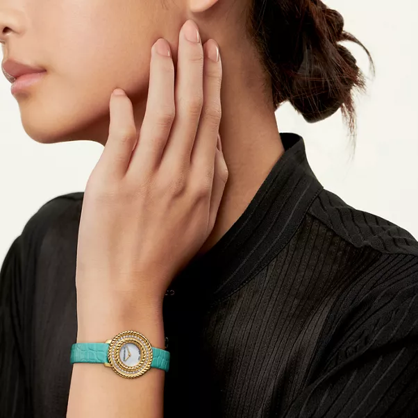 Watch in Yellow Gold with Diamonds
