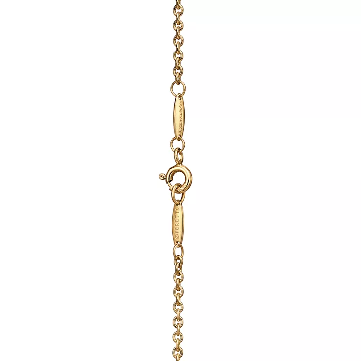 Elsa Peretti®:Scorpion Pendant in Yellow Gold, 4