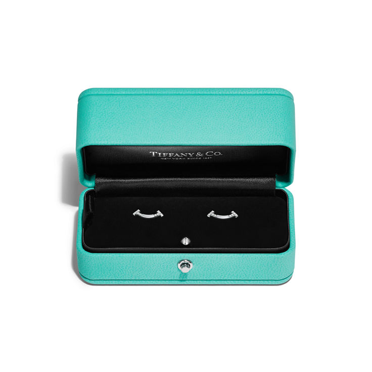 Collezione T by Tiffany:Orecchini Smile in oro bianco con diamanti, mini numero immagine 4