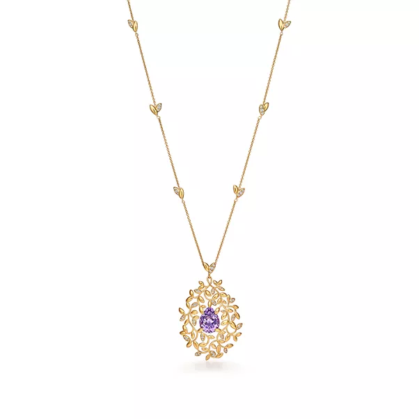 Olive Leaf Amethyst Pendant in Yellow Gold with Diamonds