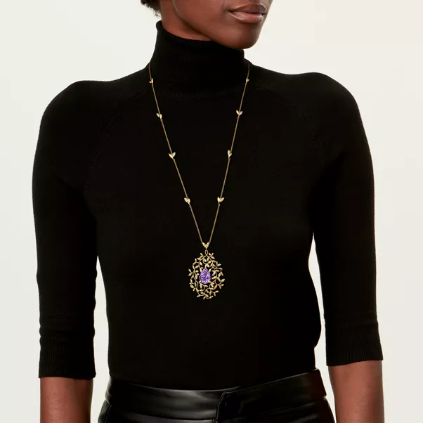 Olive Leaf Amethyst Pendant in Yellow Gold with Diamonds