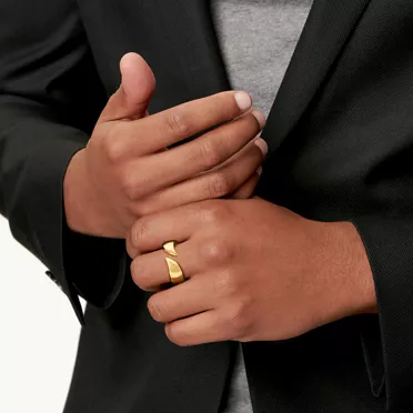 Elsa Peretti&reg;:Feather Ring in Yellow Gold, 2