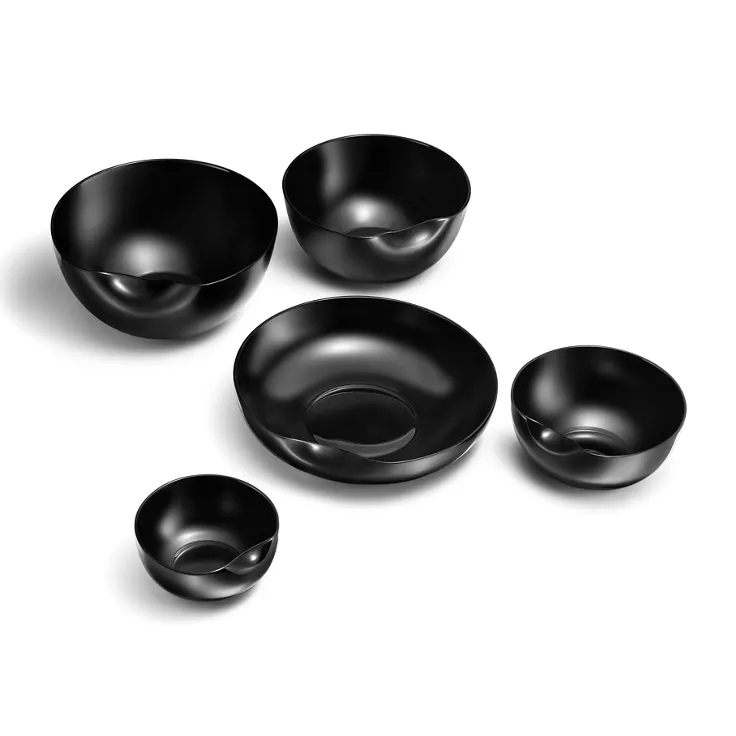 Elsa Peretti®:Thumbprint Bowl in Black Bone China, 2