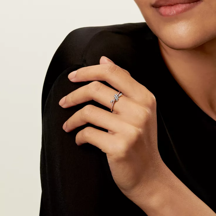 Tiffany Knot:Ring in Rose Gold and Platinum with Diamonds, 1