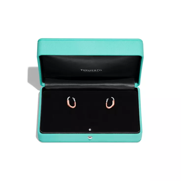 Tiffany Lock:Pendientes peque&ntilde;os de oro rosa y platino con diamantes, 4