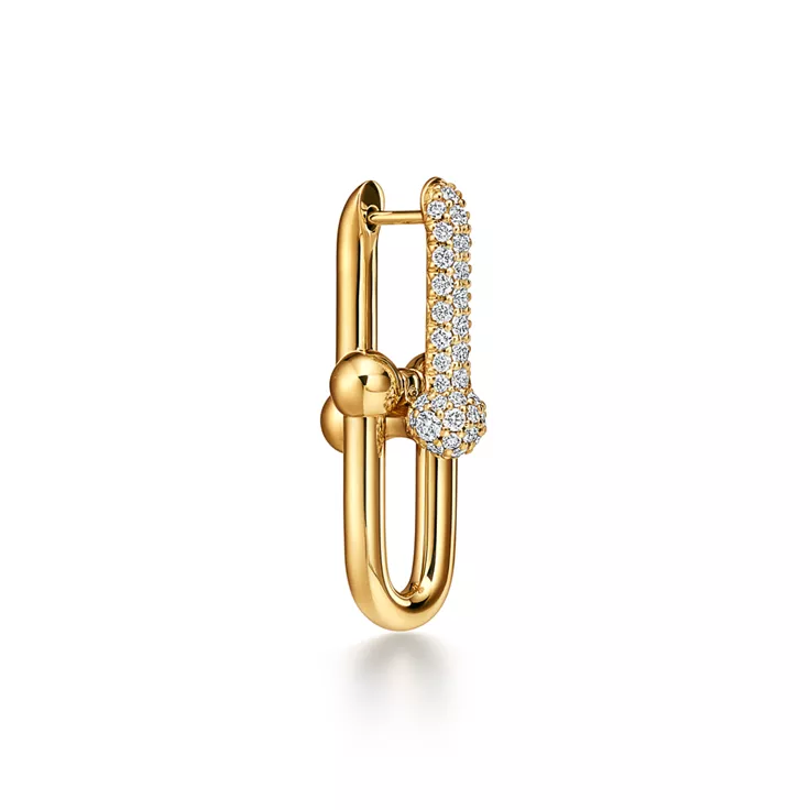 Collezione HardWear by Tiffany:Orecchini a maglie medie in oro giallo con diamanti, 1