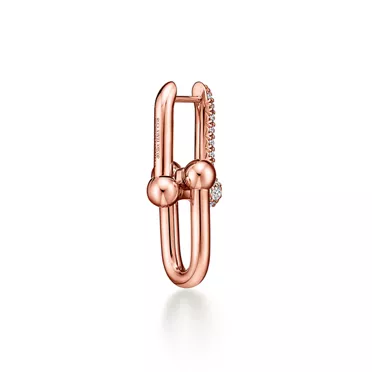 Collezione HardWear by Tiffany:Orecchini a maglie medie in oro rosa con diamanti, 2