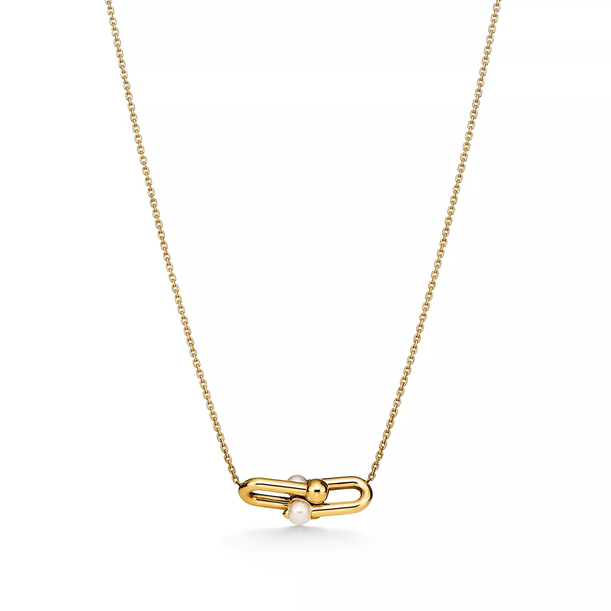 Medium Link Pendant in Yellow Gold with Pearls