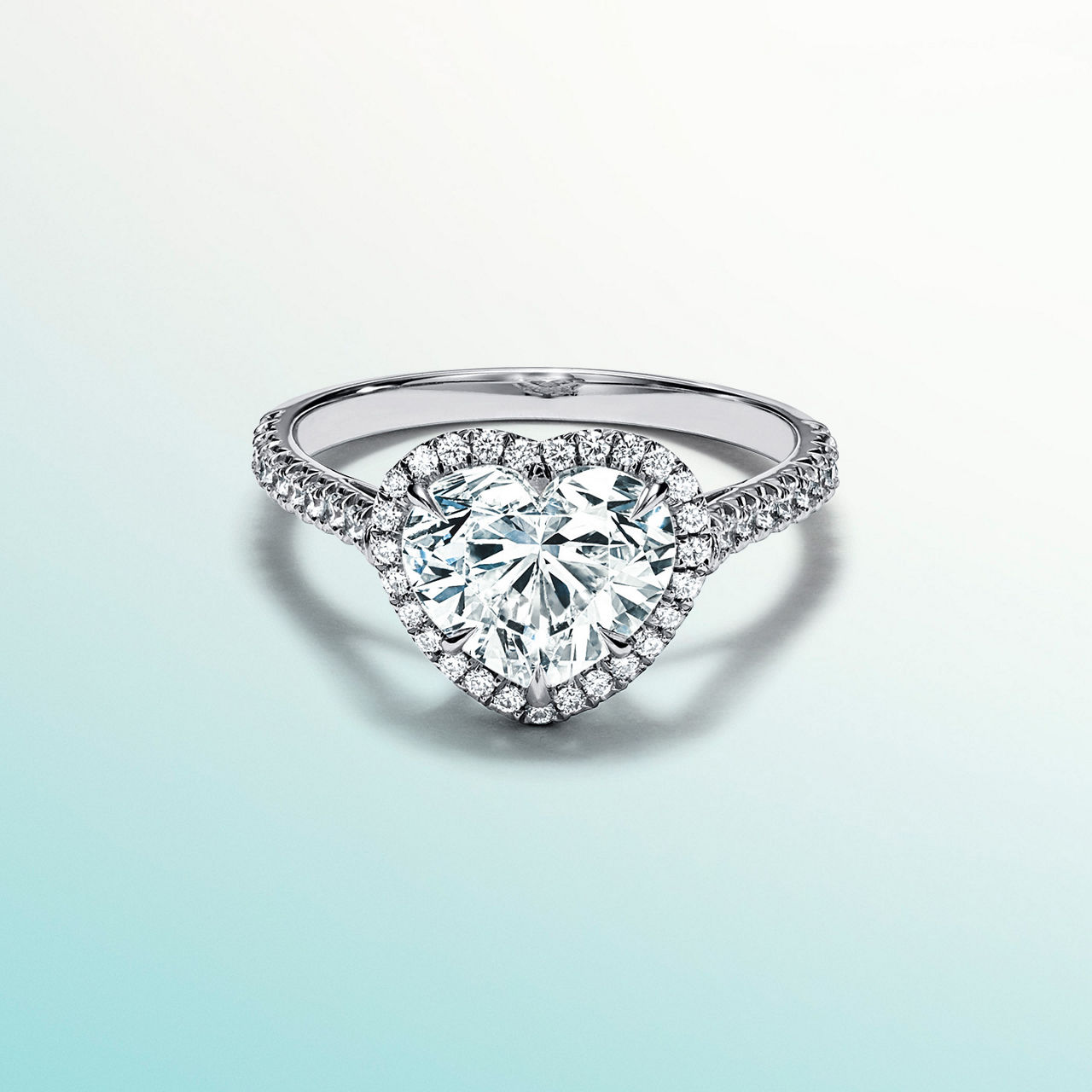 Ringe mit herzförmigen Diamanten