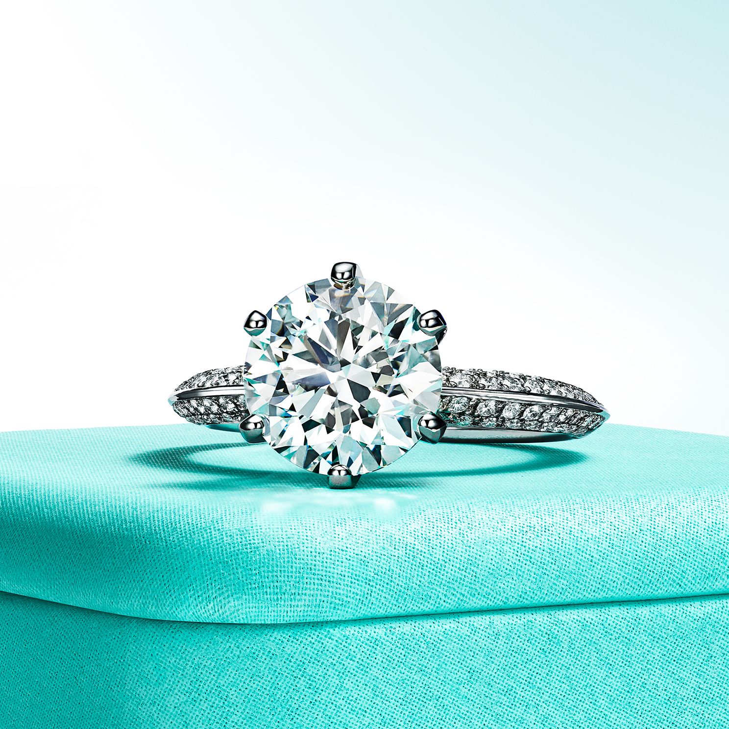 Princess cut deals diamond tiffany