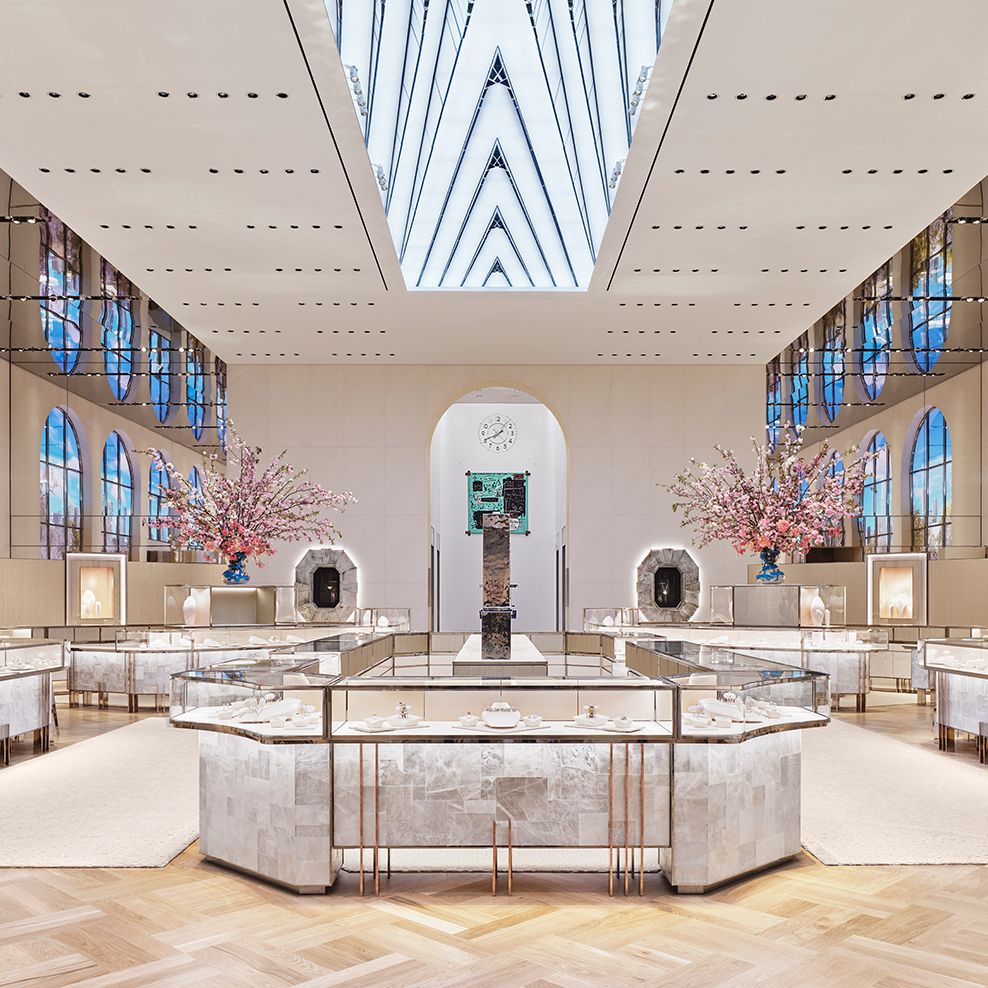 Tiffany & Co. on X: Our Changi Airport store showcases the House and The  Tiffany & Co. Foundation's commitment to sustainability. With a façade  created from recycled fishing nets and plastic waste
