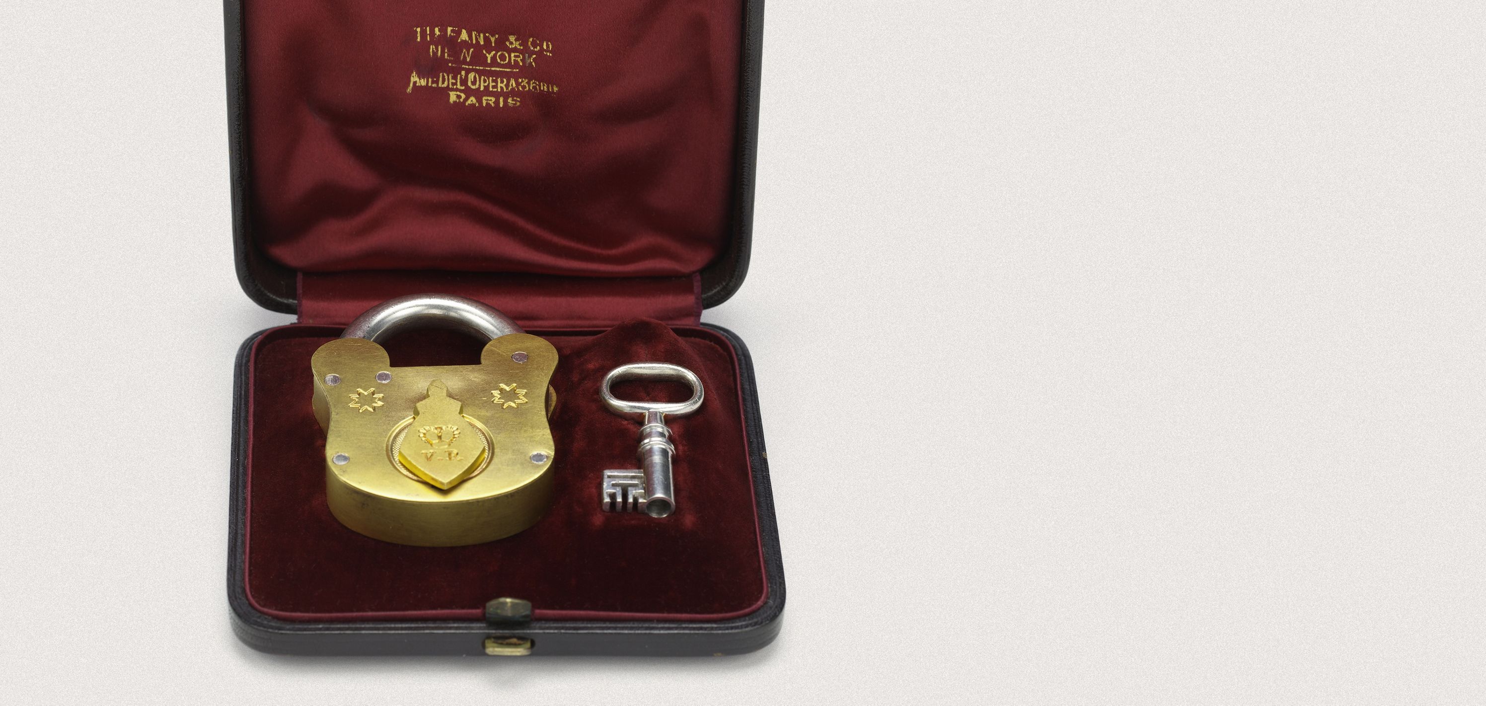 Архивный мотив в новой интерпретации